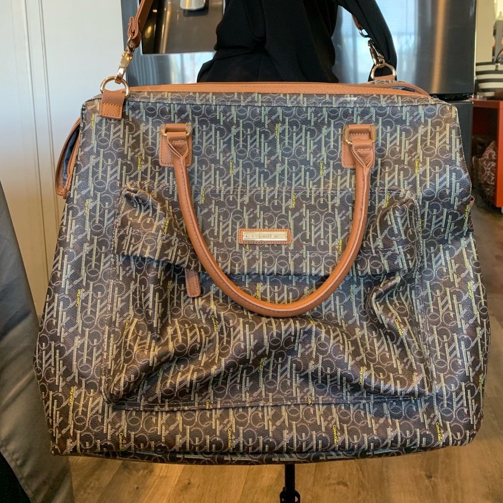 NWOT Calvin Klein travel bag